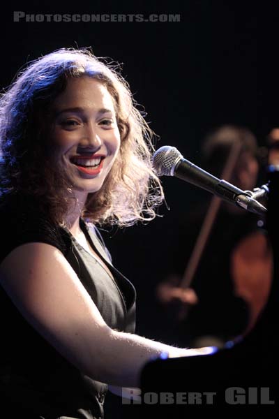 REGINA SPEKTOR - 2009-07-01 - PARIS - Le Bataclan - 